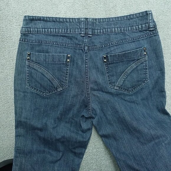 A.N.A Denim Crop Jean Women's Size 12 Blue Cotton Blend 5 Pockets Straight Leg - Picture 9 of 10